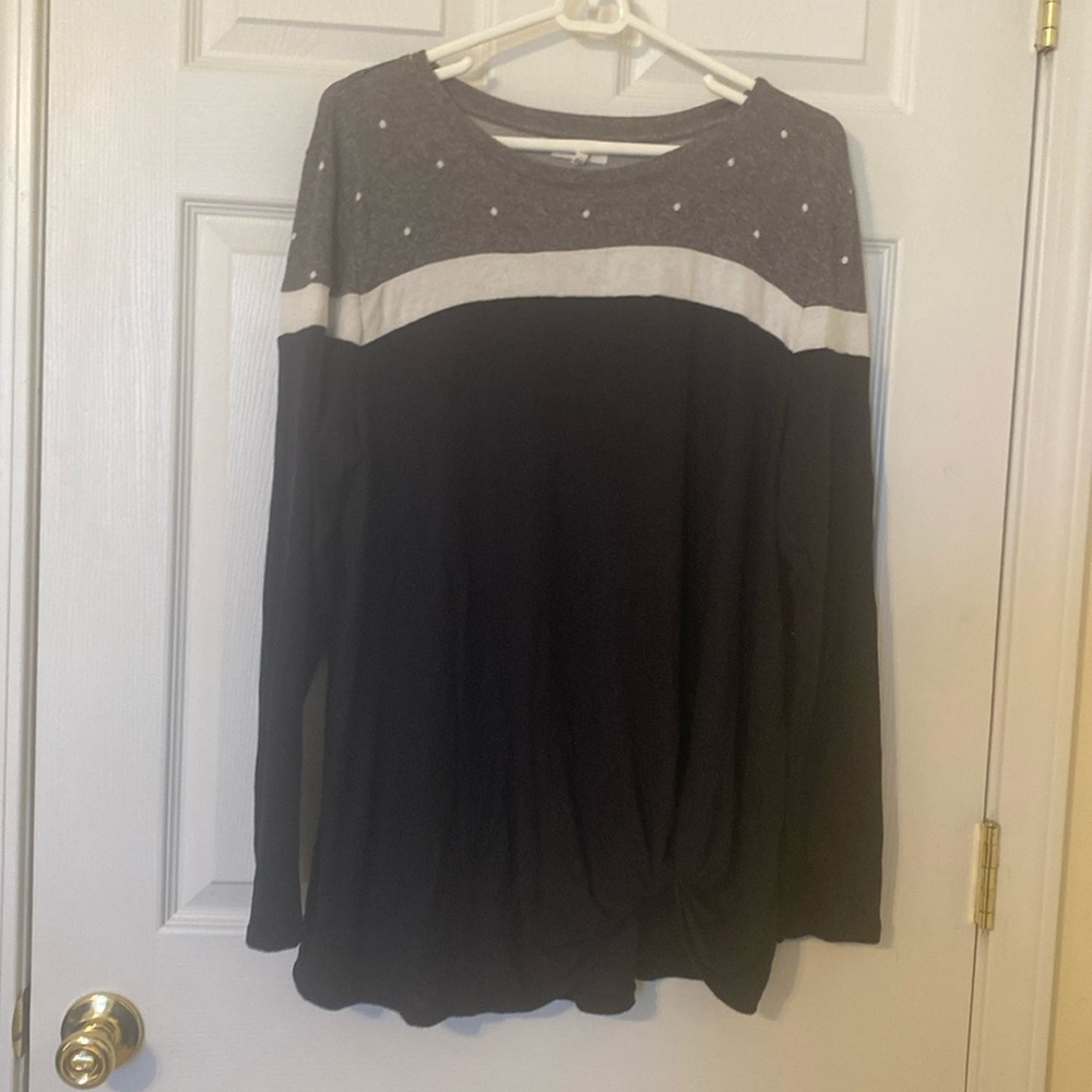 Top with knot on bottom ( made that way)